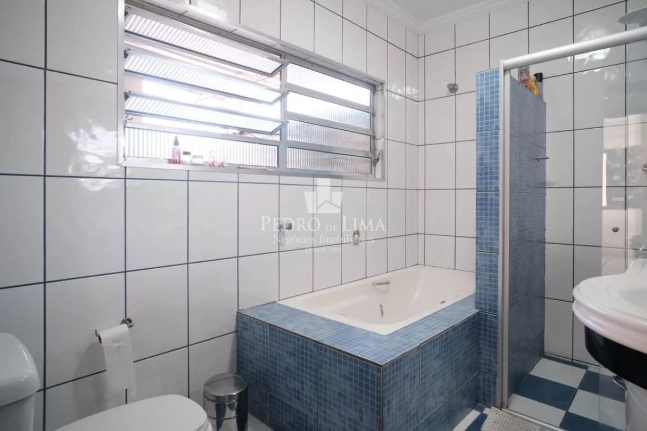 Casa Térrea terreno 10x31 sendo 3 dormitórios, 1 suíte e 3 vagas no Arthur Alvim