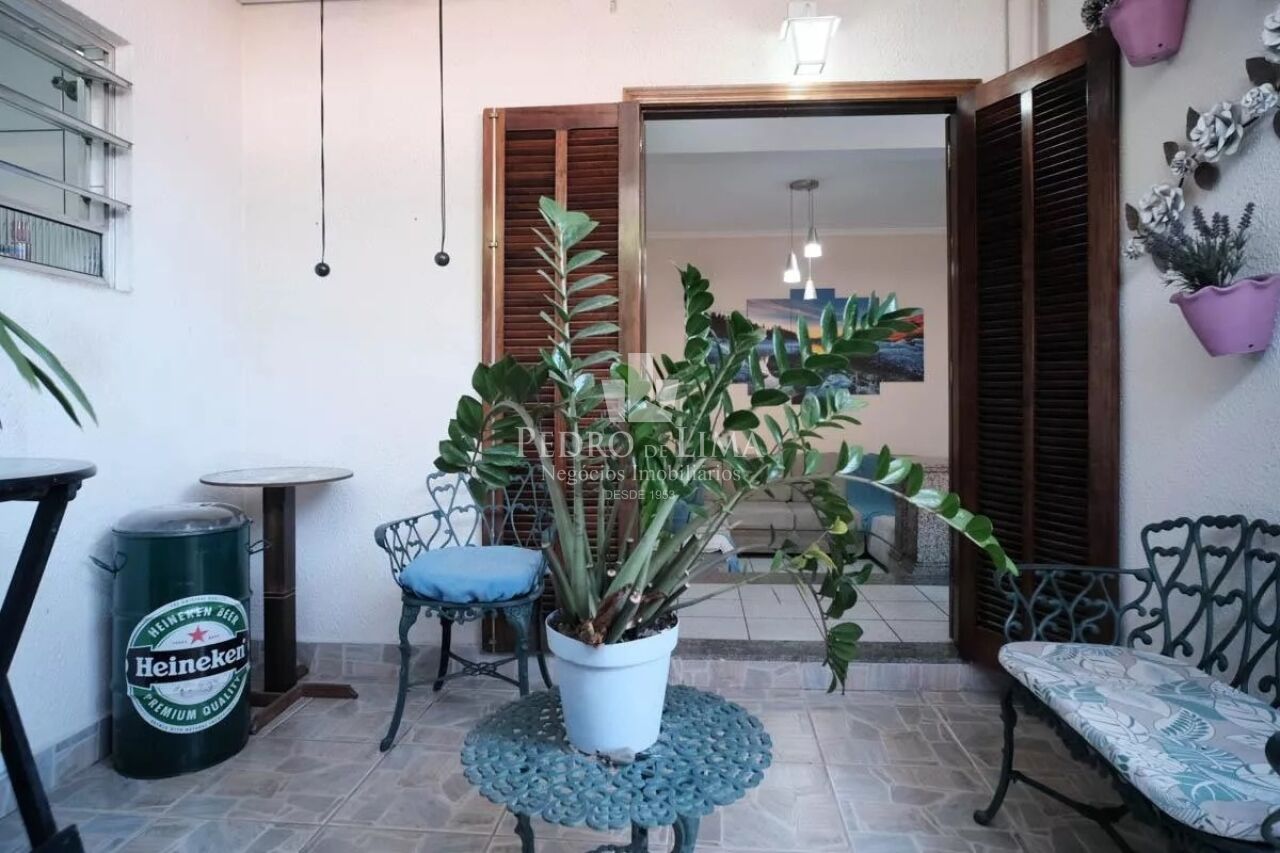 Casa Térrea terreno 10x31 sendo 3 dormitórios, 1 suíte e 3 vagas no Arthur Alvim