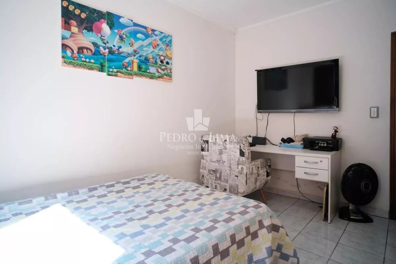 Casa Térrea terreno 10x31 sendo 3 dormitórios, 1 suíte e 3 vagas no Arthur Alvim