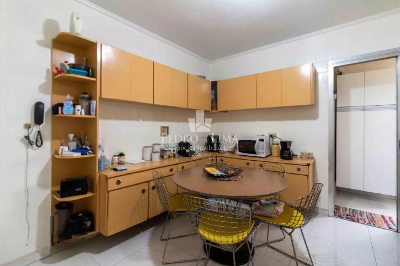 Apartamento de 3 Dormitórios sendo 1 suite na Penha