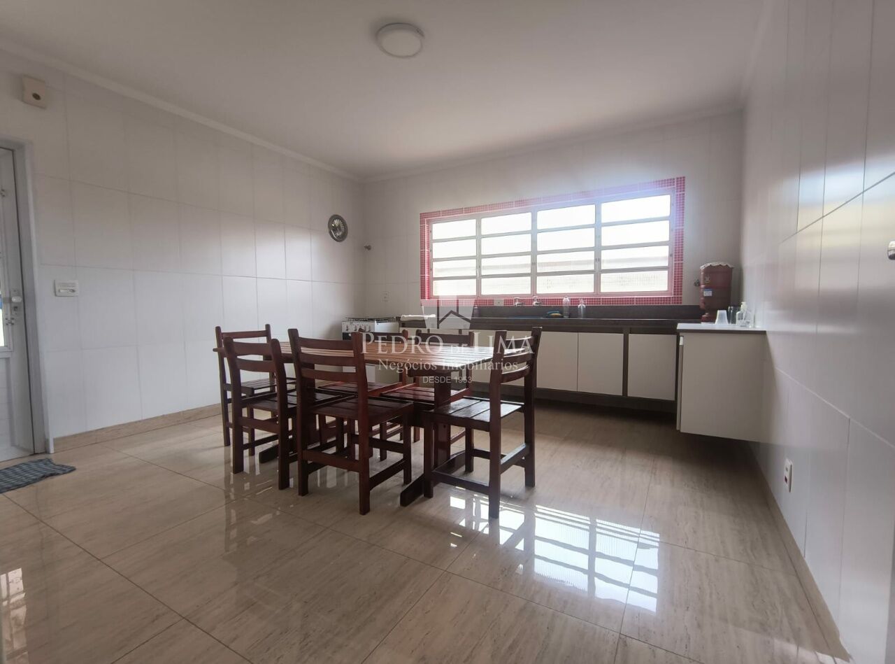 Casa Comercial Assobradada- 120 m² no Jardim Tres Marias - Ponte Rasa