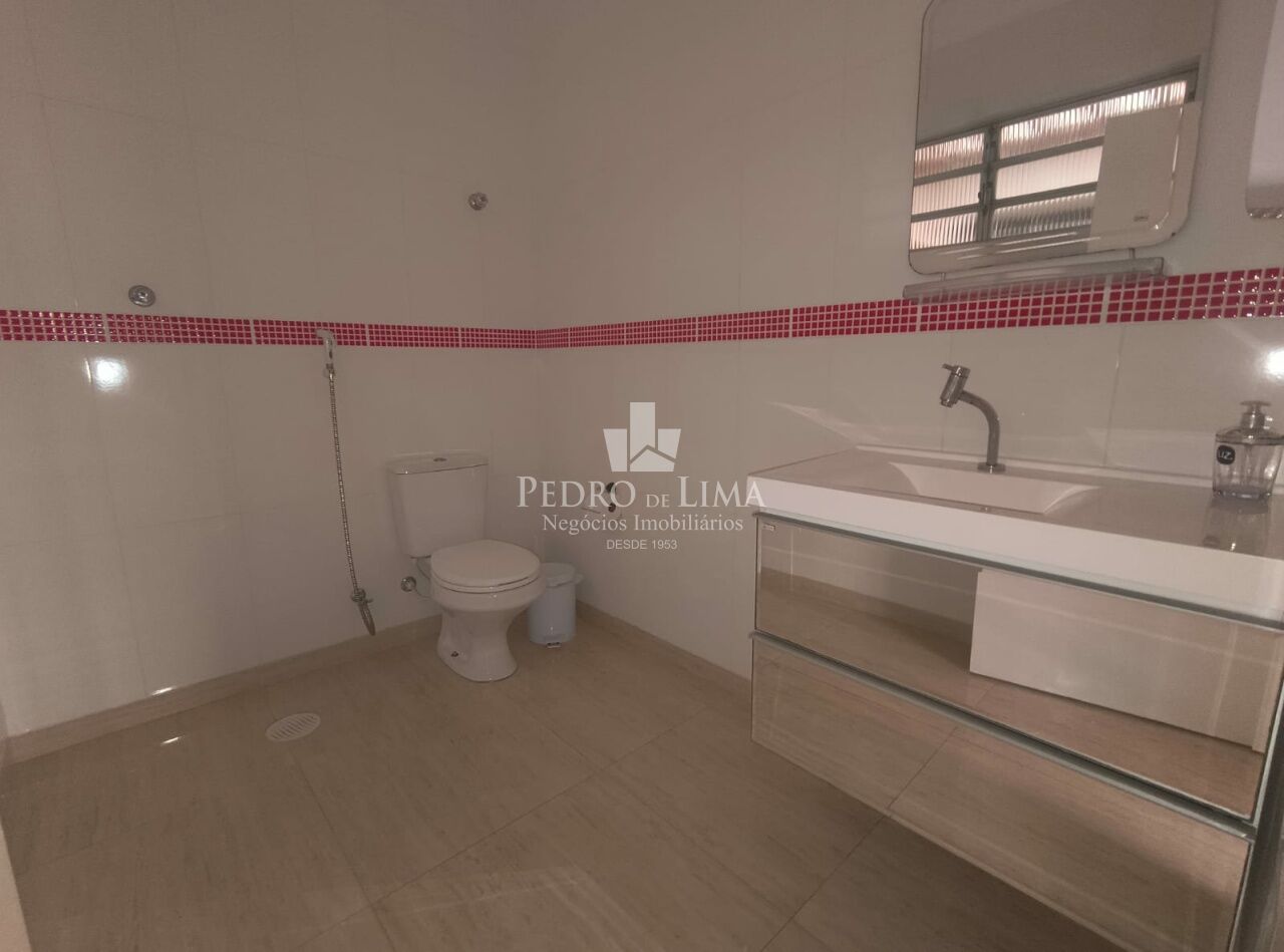 Casa Comercial Assobradada- 120 m² no Jardim Tres Marias - Ponte Rasa