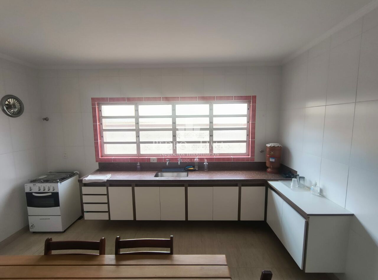 Casa Comercial Assobradada- 120 m² no Jardim Tres Marias - Ponte Rasa