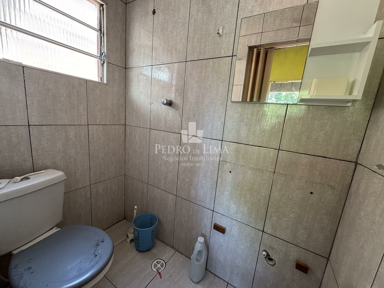 imagem do imovel Casa assobradada, com 3 quartos, 1 vaga, não aceita financiamento, no Jardim Nordeste - Arthur Alvim ref: PE44103