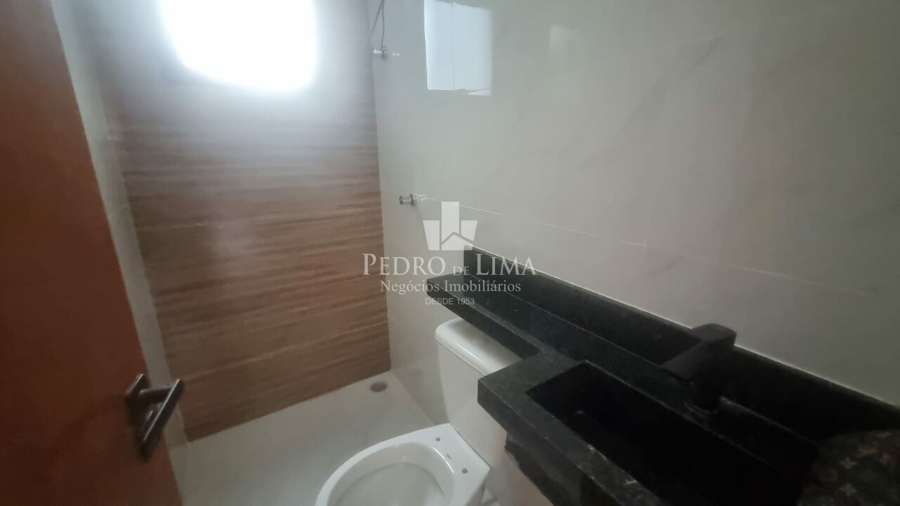 Sobrado Frontal de 2 quartos sendo 2 suítes e 1 vaga de garagem no Arthur Alvim