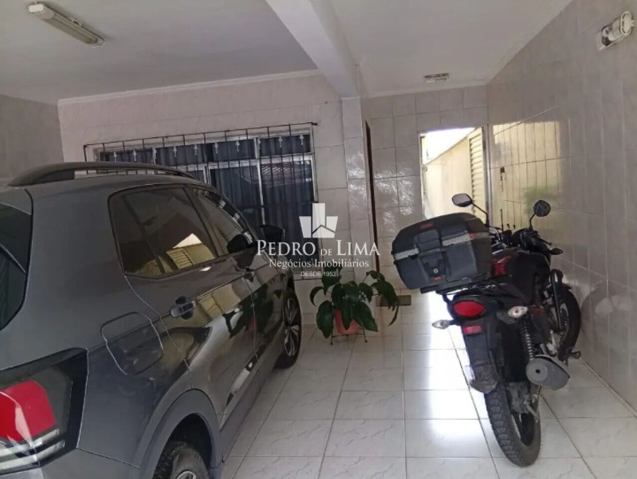 Sobrado frontal na Vila Jacui