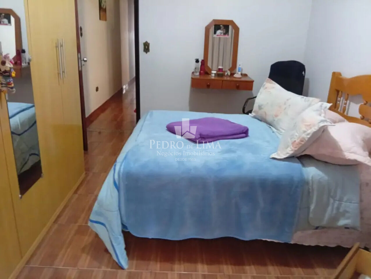Sobrado frontal na Vila Jacui