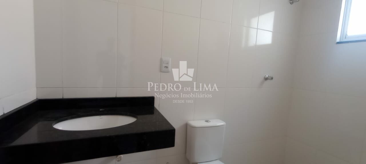 Sobrado frontal novo na Ponte Rasa.