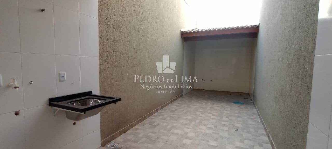 Sobrado frontal novo na Ponte Rasa.
