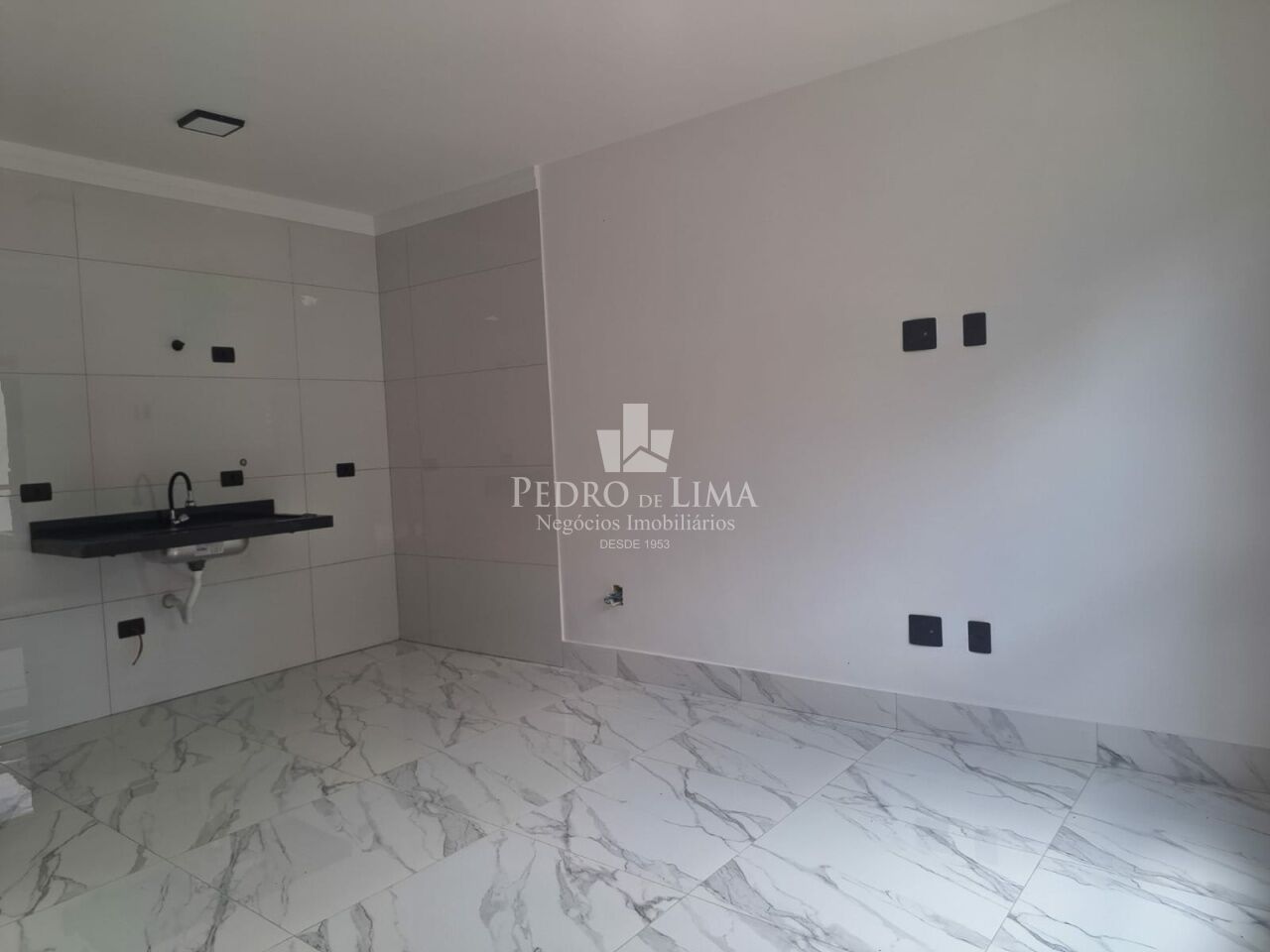 imagem do imovel Sobrado frontal no Jardim Coimbra - Artur Alvim  conta com duas suítes. ref: PE44193