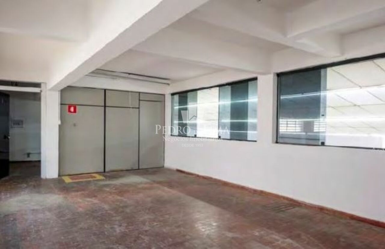 Oportunidade Única, Galpão Comercial na Vila Paranaguá, com 3.610 m² - Ermelino Matarazzo