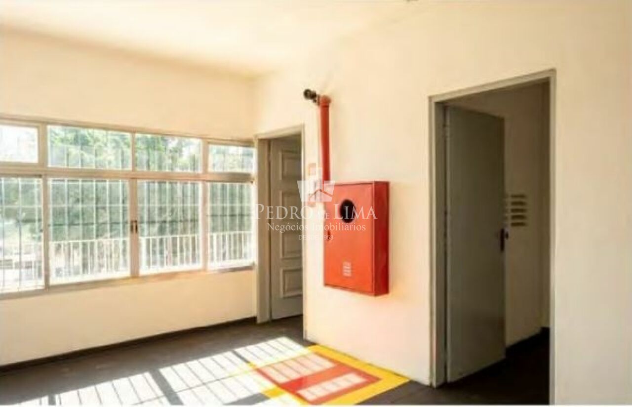 Oportunidade Única, Galpão Comercial na Vila Paranaguá, com 3.610 m² - Ermelino Matarazzo