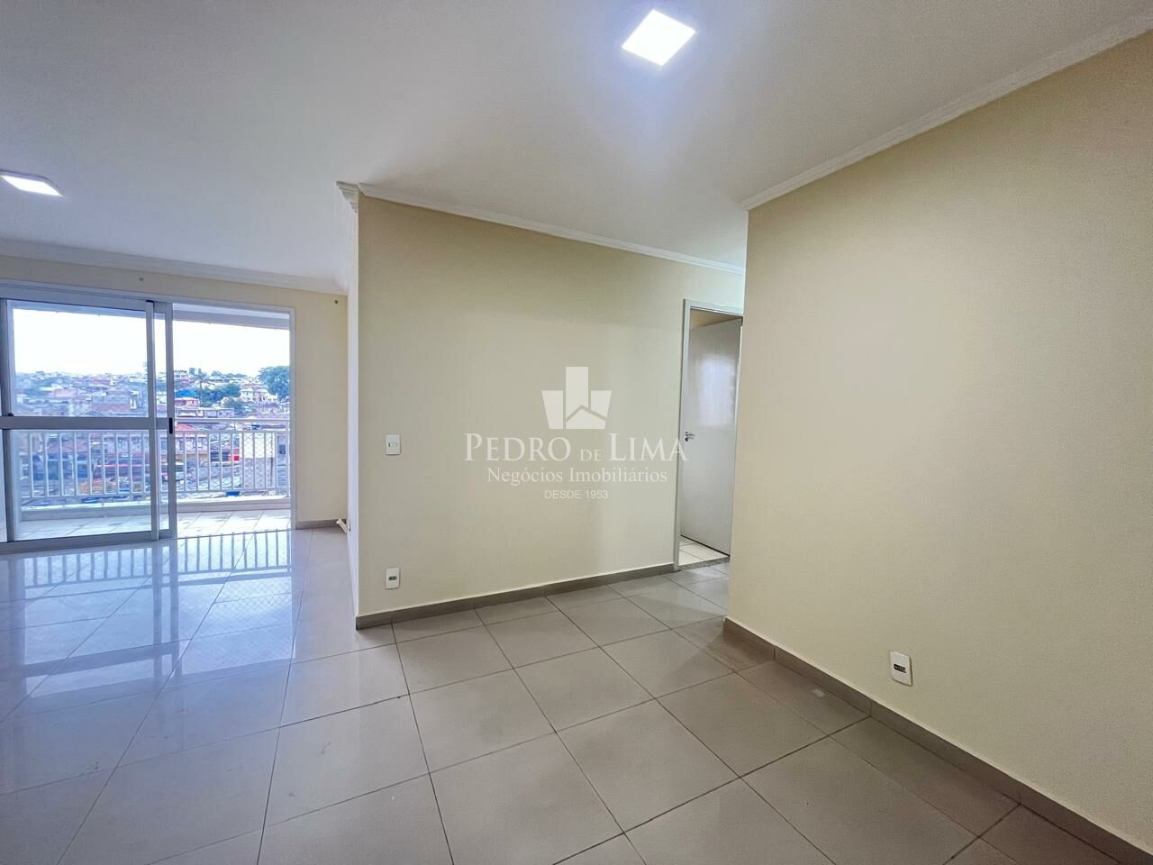 imagem do imovel Apartamento de 3 Dormitórios com Vaga no bairro Carrão ref: PE44204