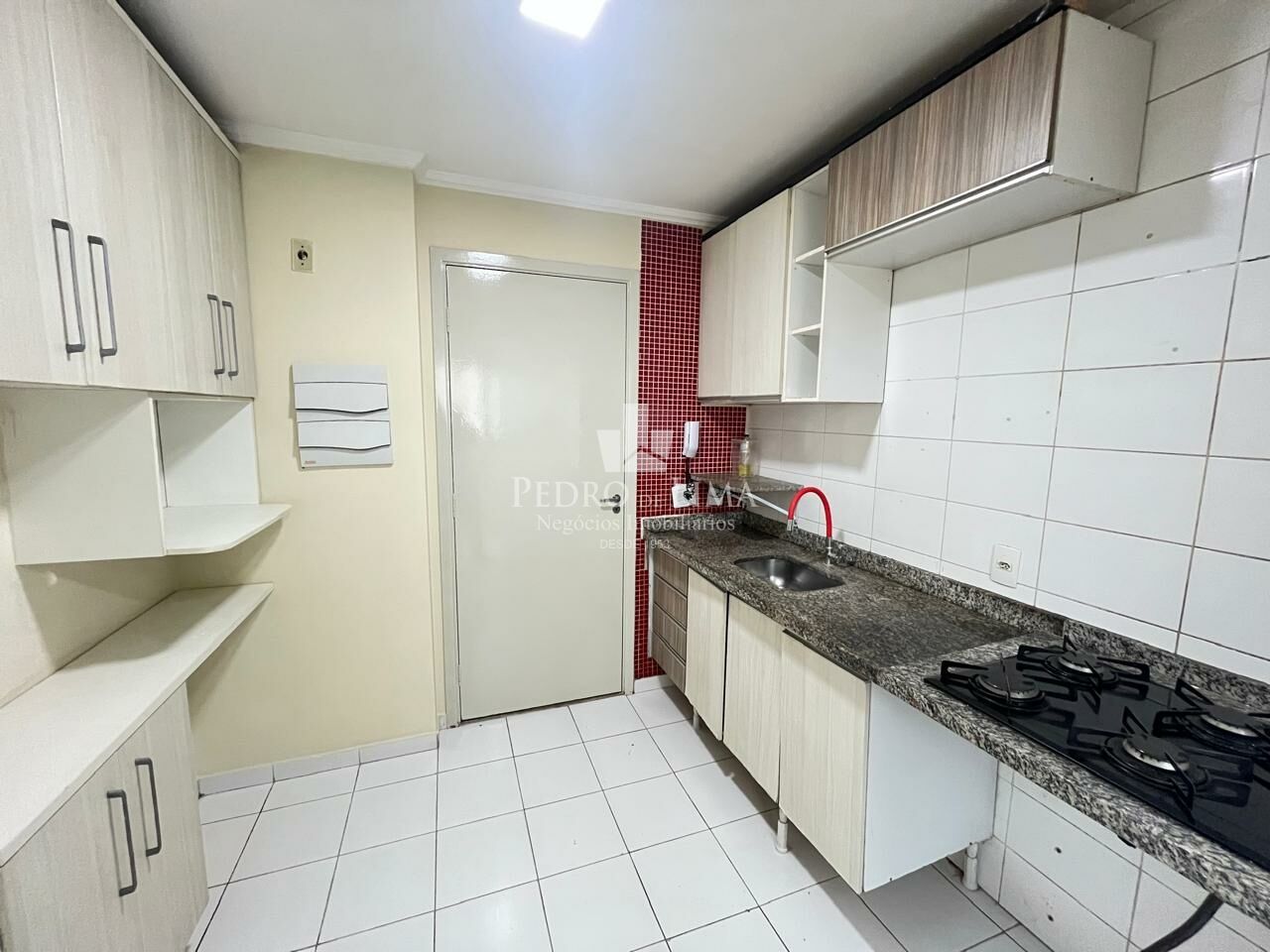 Apartamento de 3 Dormitórios com Vaga no bairro Carrão