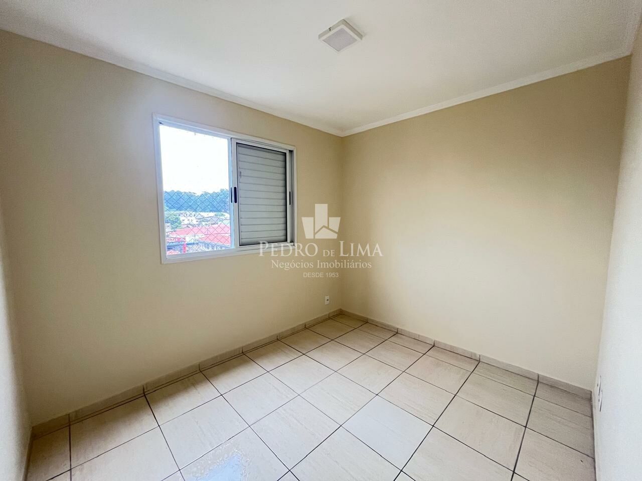 Apartamento de 3 Dormitórios com Vaga no bairro Carrão