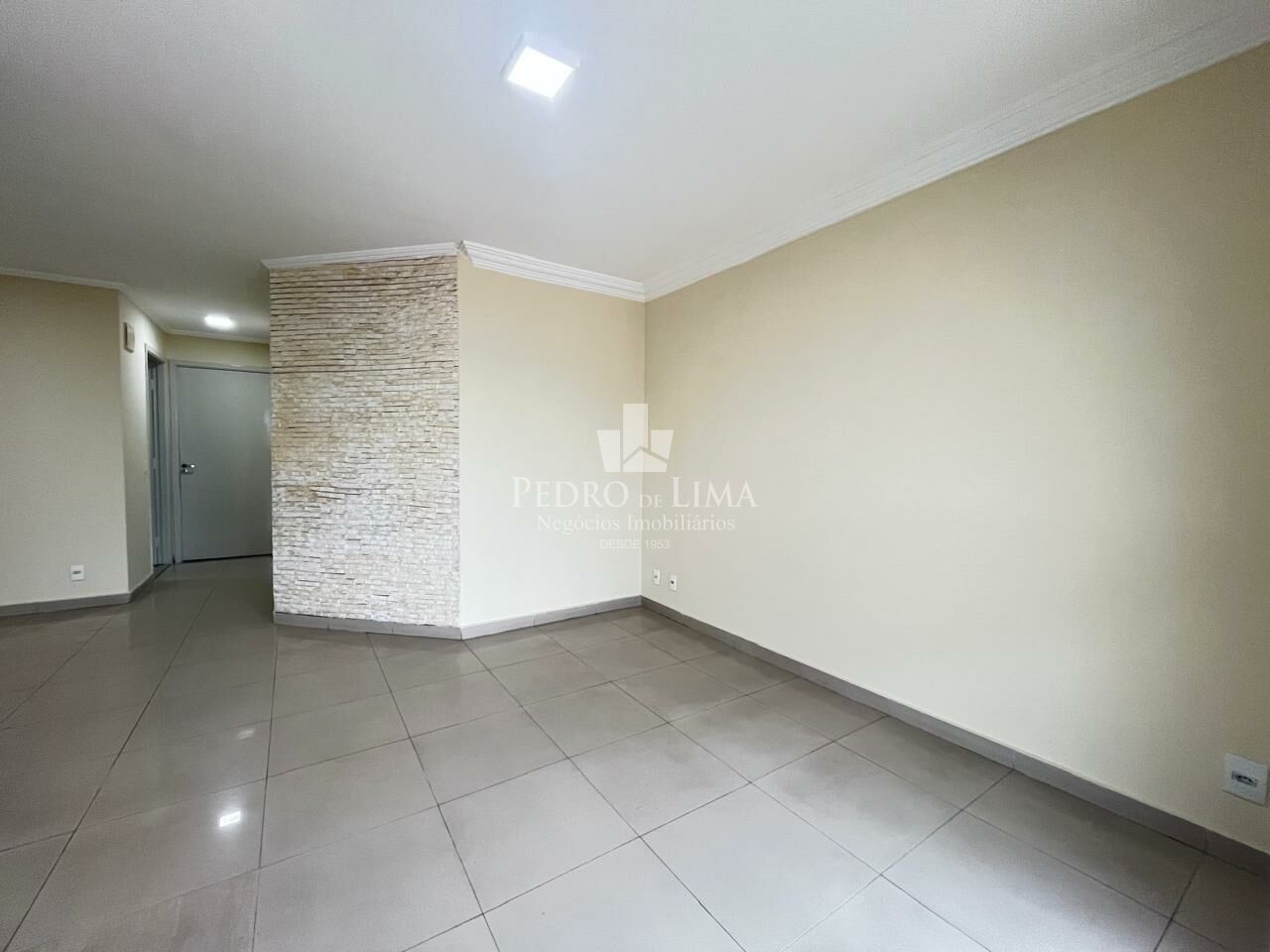 imagem do imovel Apartamento de 3 Dormitórios com Vaga no bairro Carrão ref: PE44204