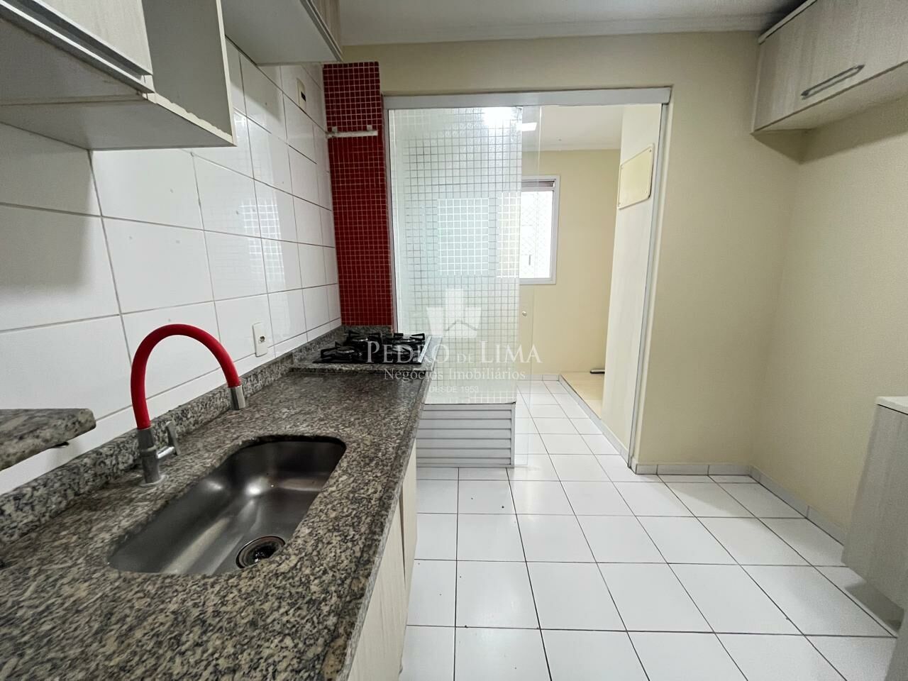 Apartamento de 3 Dormitórios com Vaga no bairro Carrão
