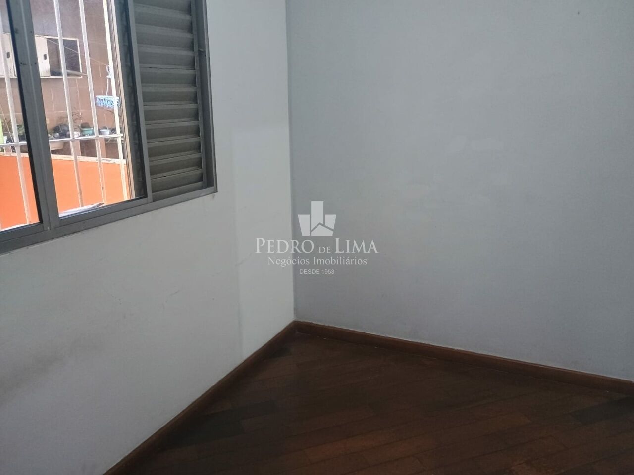 Sobrado frontal  proximo ao Terminal AE Carvalho , 3  quartos sendo 1 suite e 2 vagas na Vila Jacui