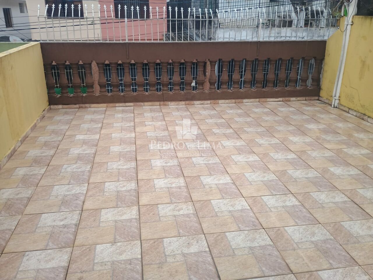 Sobrado frontal  proximo ao Terminal AE Carvalho , 3  quartos sendo 1 suite e 2 vagas na Vila Jacui