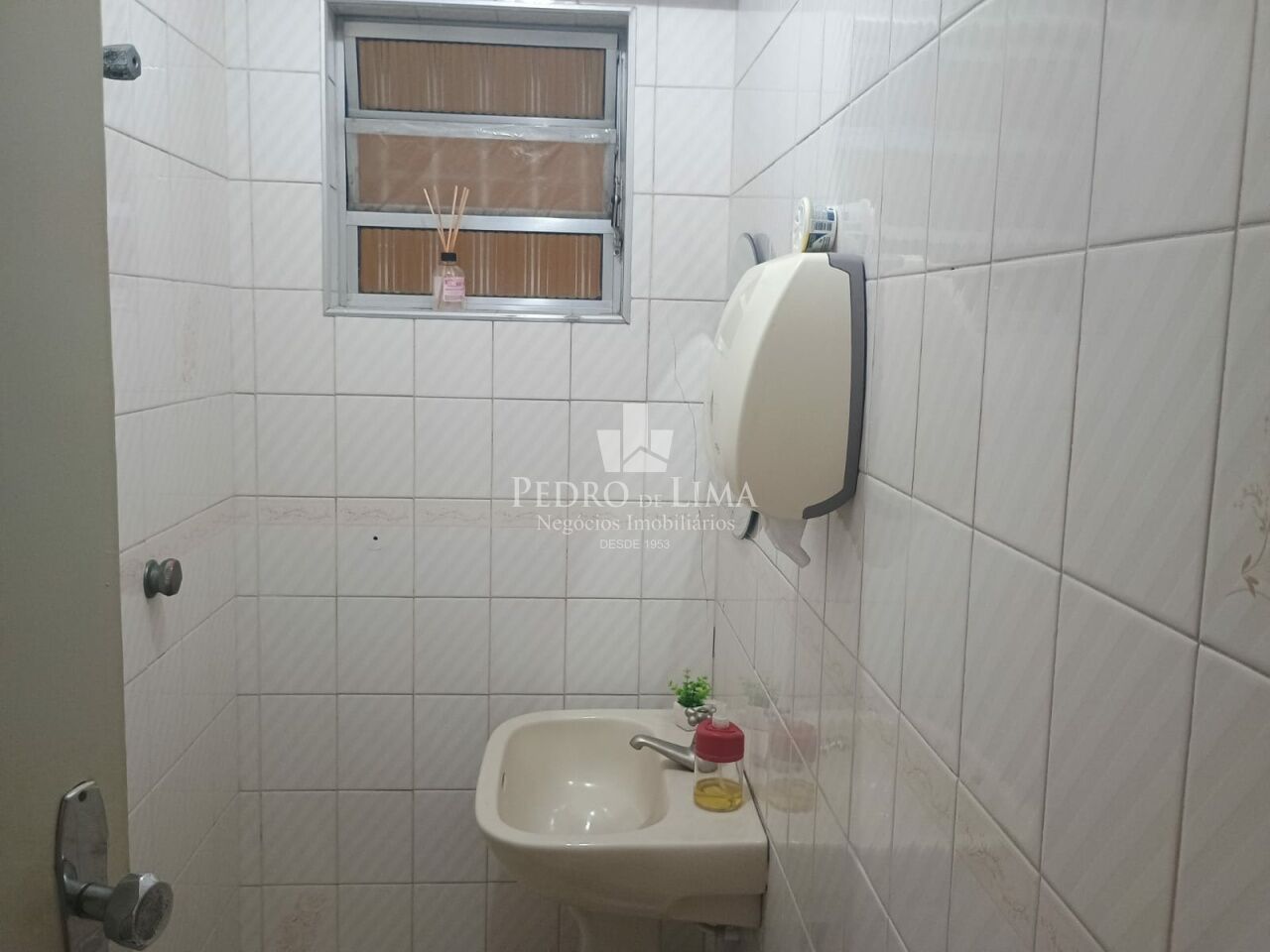 Sobrado frontal  proximo ao Terminal AE Carvalho , 3  quartos sendo 1 suite e 2 vagas na Vila Jacui