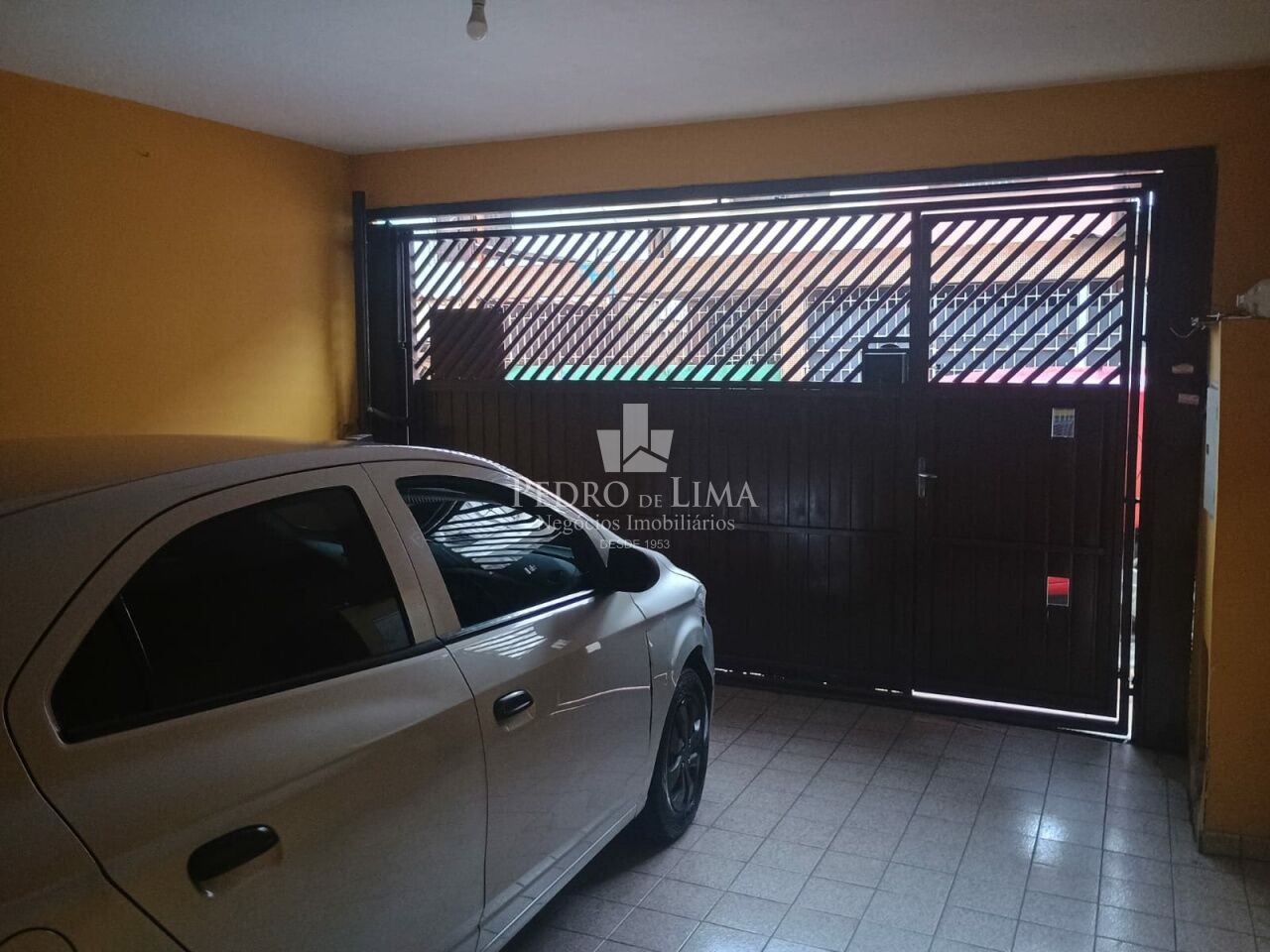 Sobrado frontal  proximo ao Terminal AE Carvalho , 3  quartos sendo 1 suite e 2 vagas na Vila Jacui