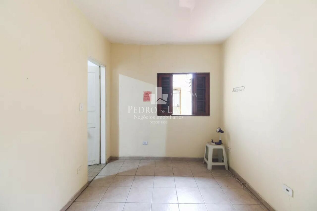 Casa Térrea de ótima localização próximo ao Metrô Vila Matilde 6 x 30 