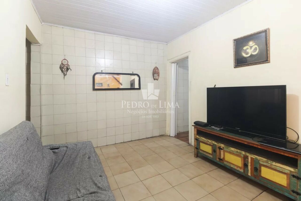Casa Térrea de ótima localização próximo ao Metrô Vila Matilde 6 x 30 