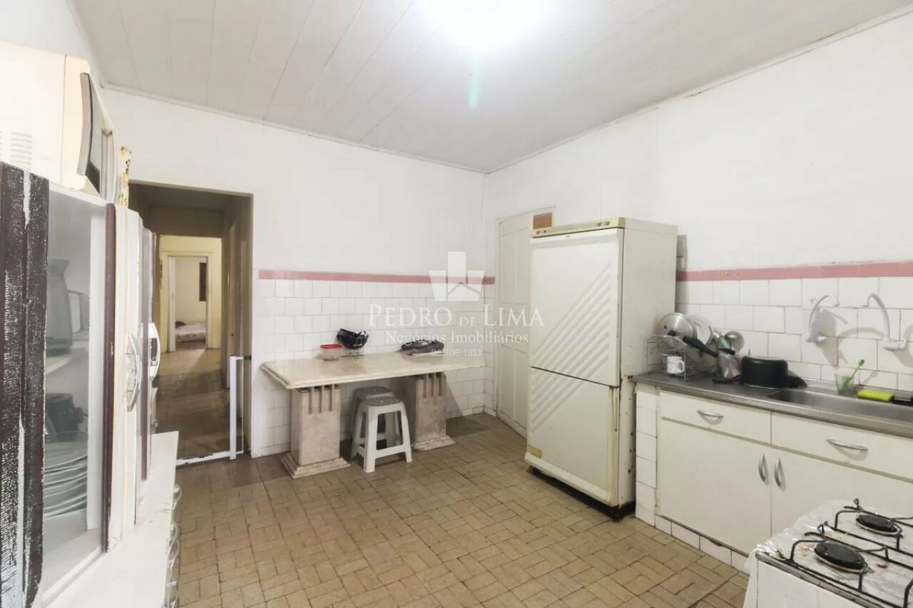 Casa Térrea de ótima localização próximo ao Metrô Vila Matilde 6 x 30 