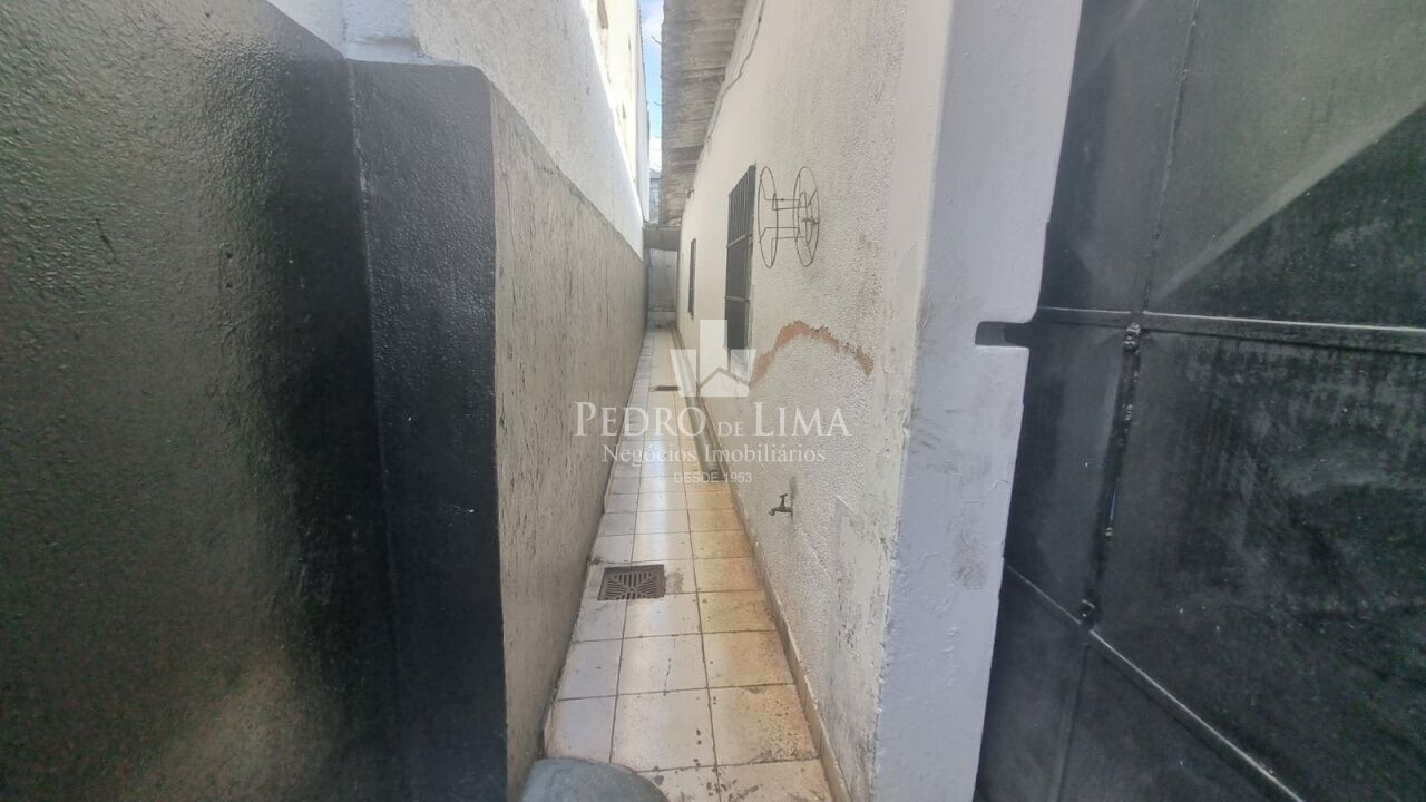 Salão Comercial com 2 salas e Banheiro na Vila Granada - Penha