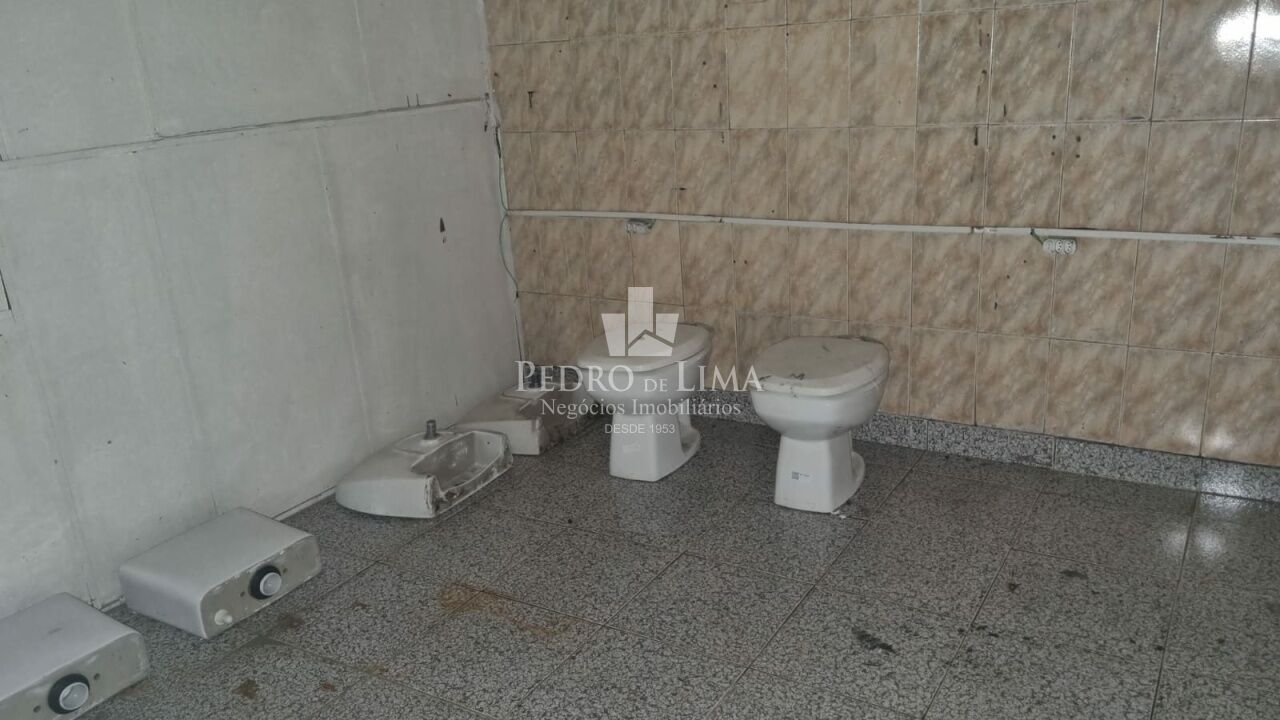 Salão Comercial com 2 salas e Banheiro na Vila Granada - Penha