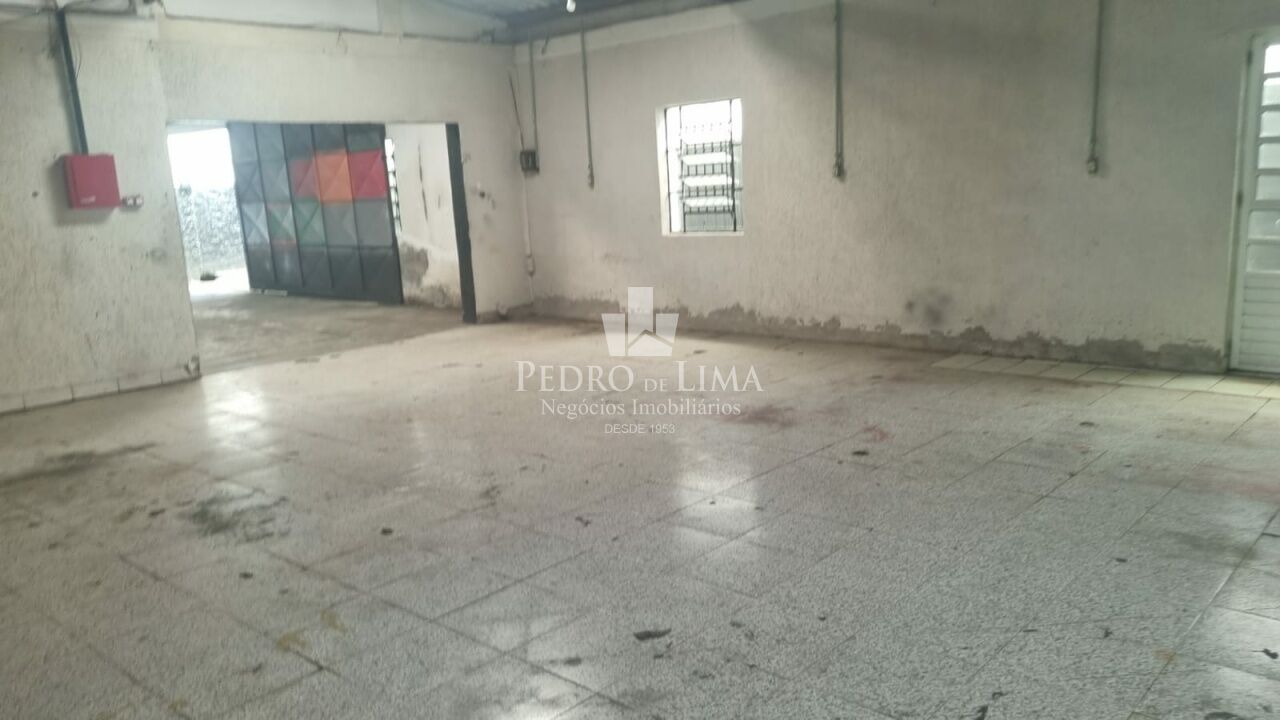 Salão Comercial com 2 salas e Banheiro na Vila Granada - Penha