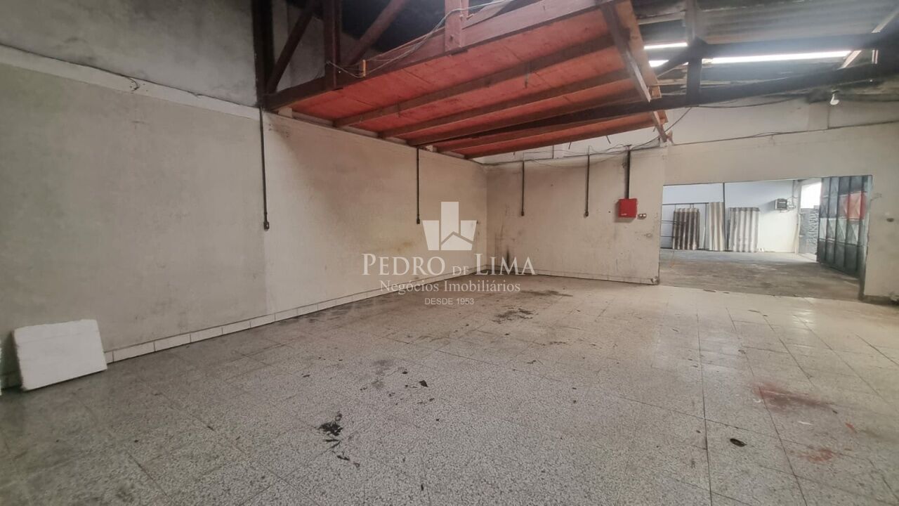Salão Comercial com 2 salas e Banheiro na Vila Granada - Penha