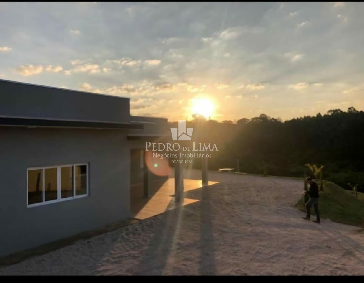 Chacará em condominio em Pedra Bela (SP) toda estruturada e mobiliada porteira fechada 2,236 m²