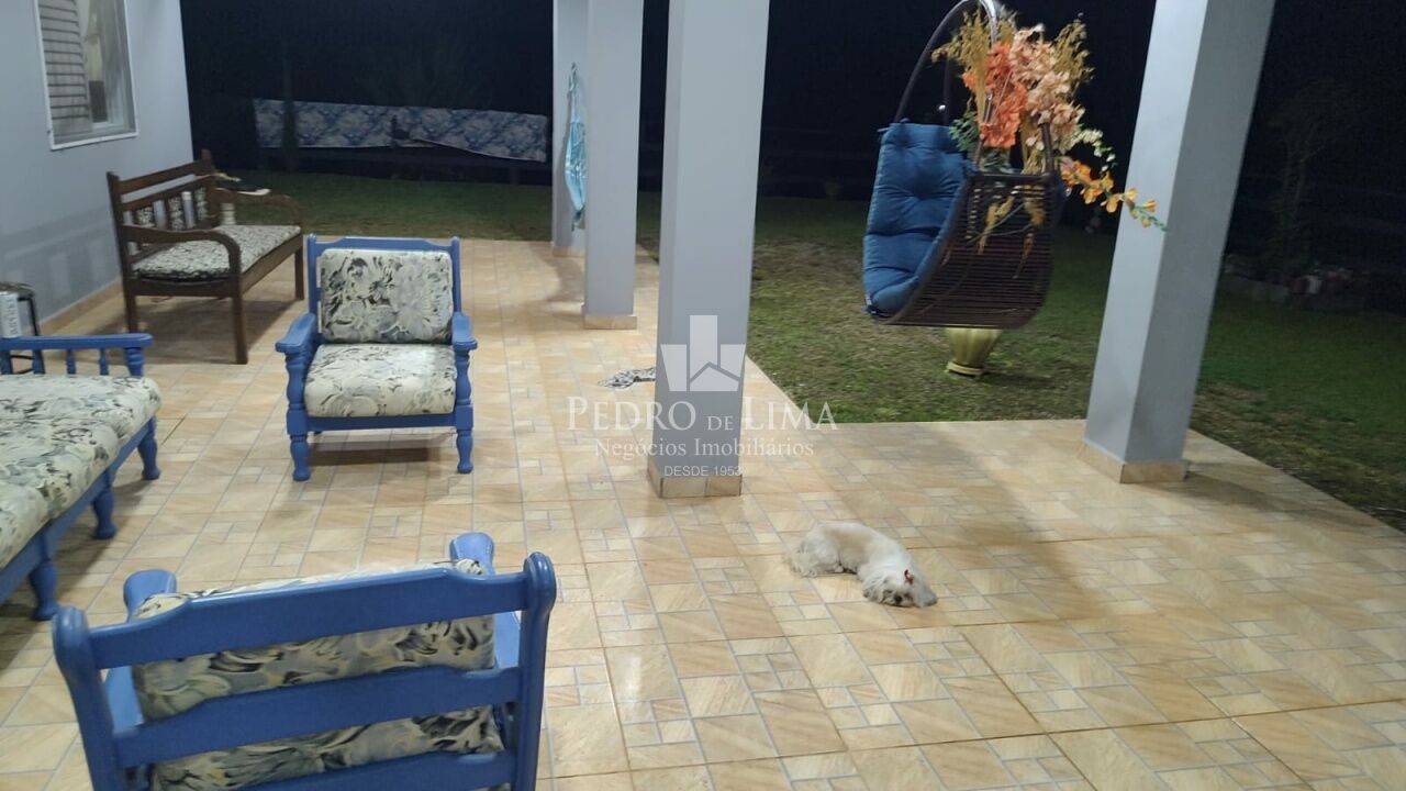 Chacará em condominio em Pedra Bela (SP) toda estruturada e mobiliada porteira fechada 2,236 m²