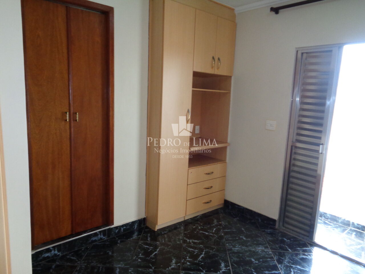 Casa Terrea 2 dormitórios (1 suite) e  2 vagas na Penha