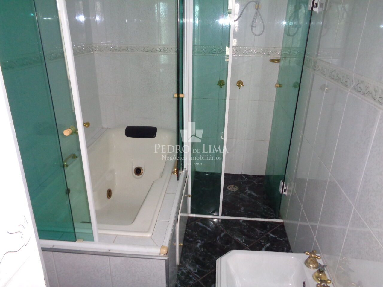 Casa Terrea 2 dormitórios (1 suite) e  2 vagas na Penha
