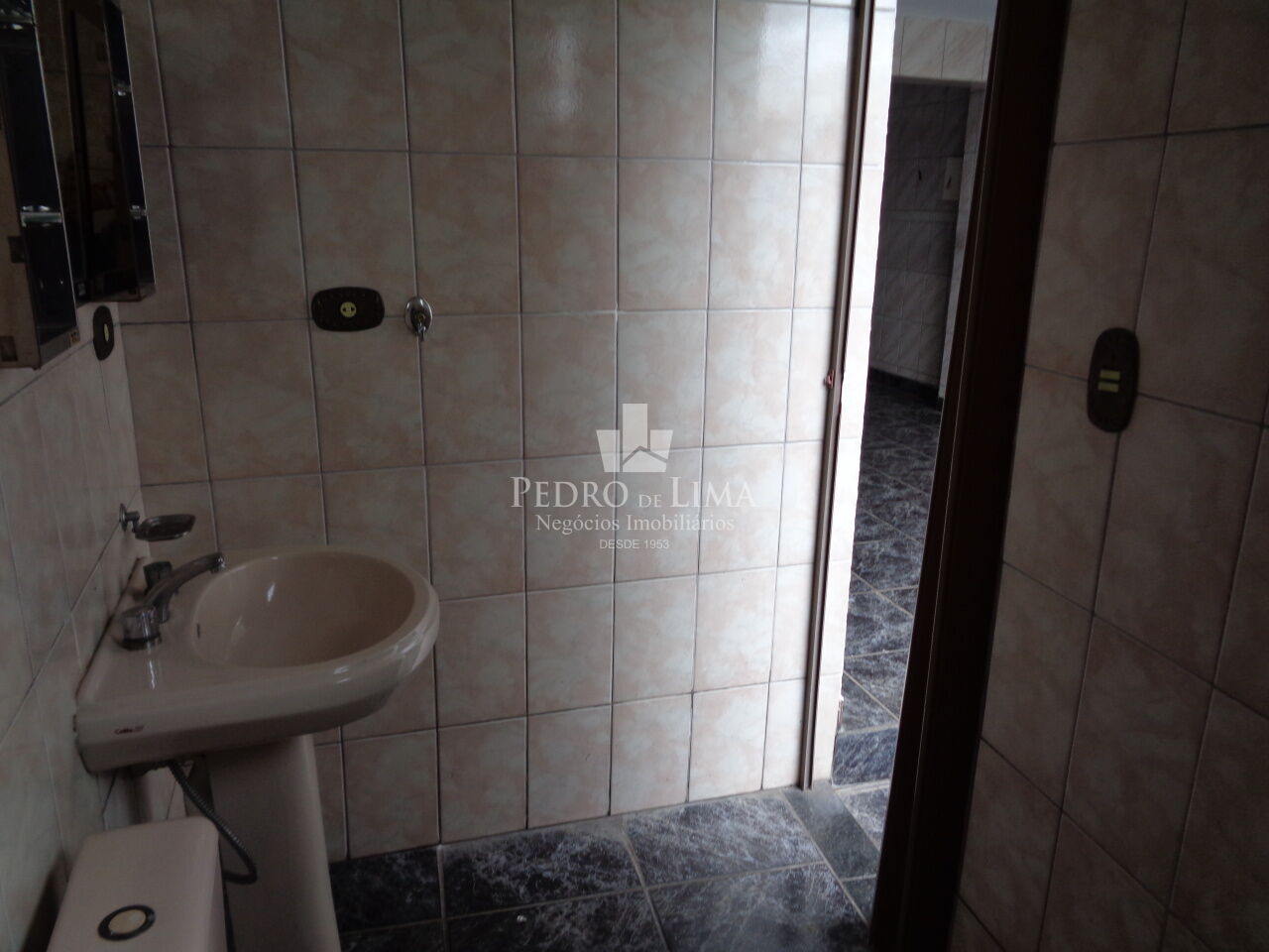 Casa Terrea 2 dormitórios (1 suite) e  2 vagas na Penha