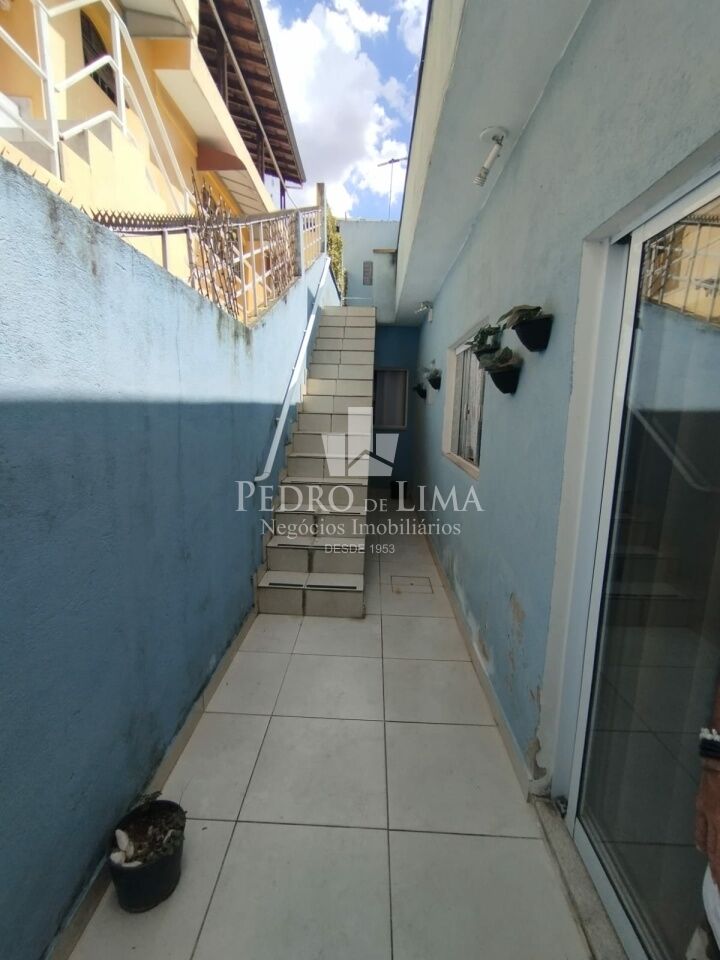 Sobrado Frontal com duas vagas de garagem amplas e três suítes no Arthur Alvim