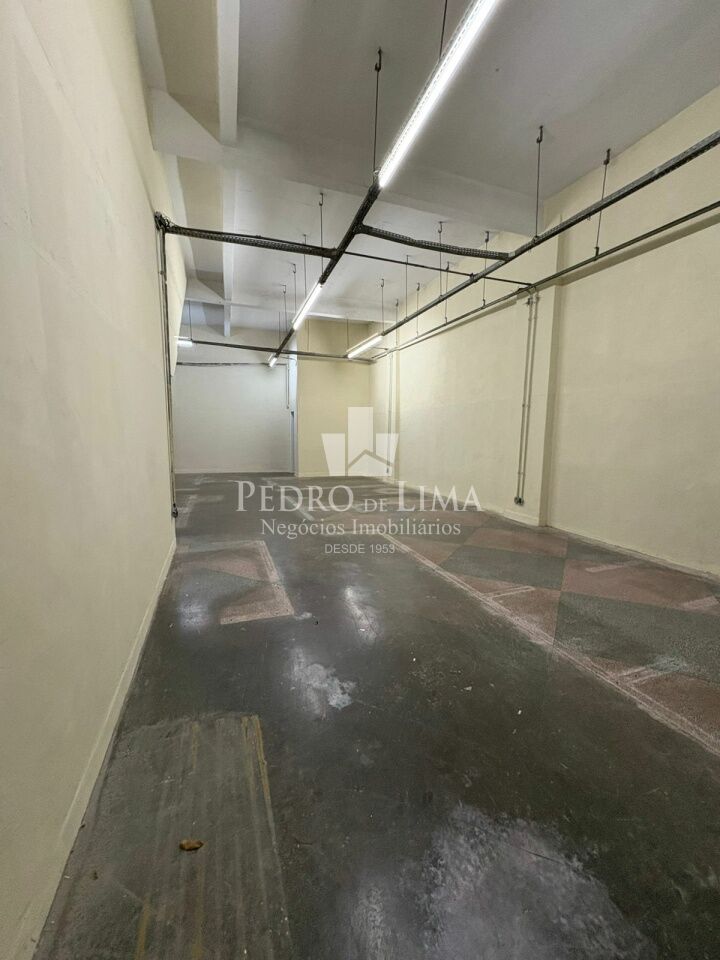 Salão Comercial em Av principal no Arthur Alvim