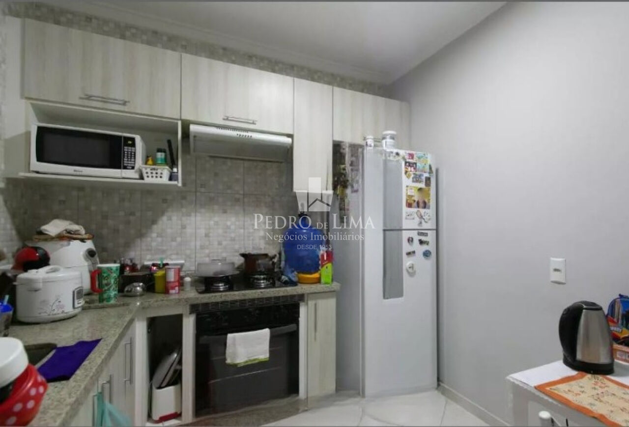 Sobrado condomínio 2 suítes,1 vaga e 65m²  mobiliado na Vila Jacui