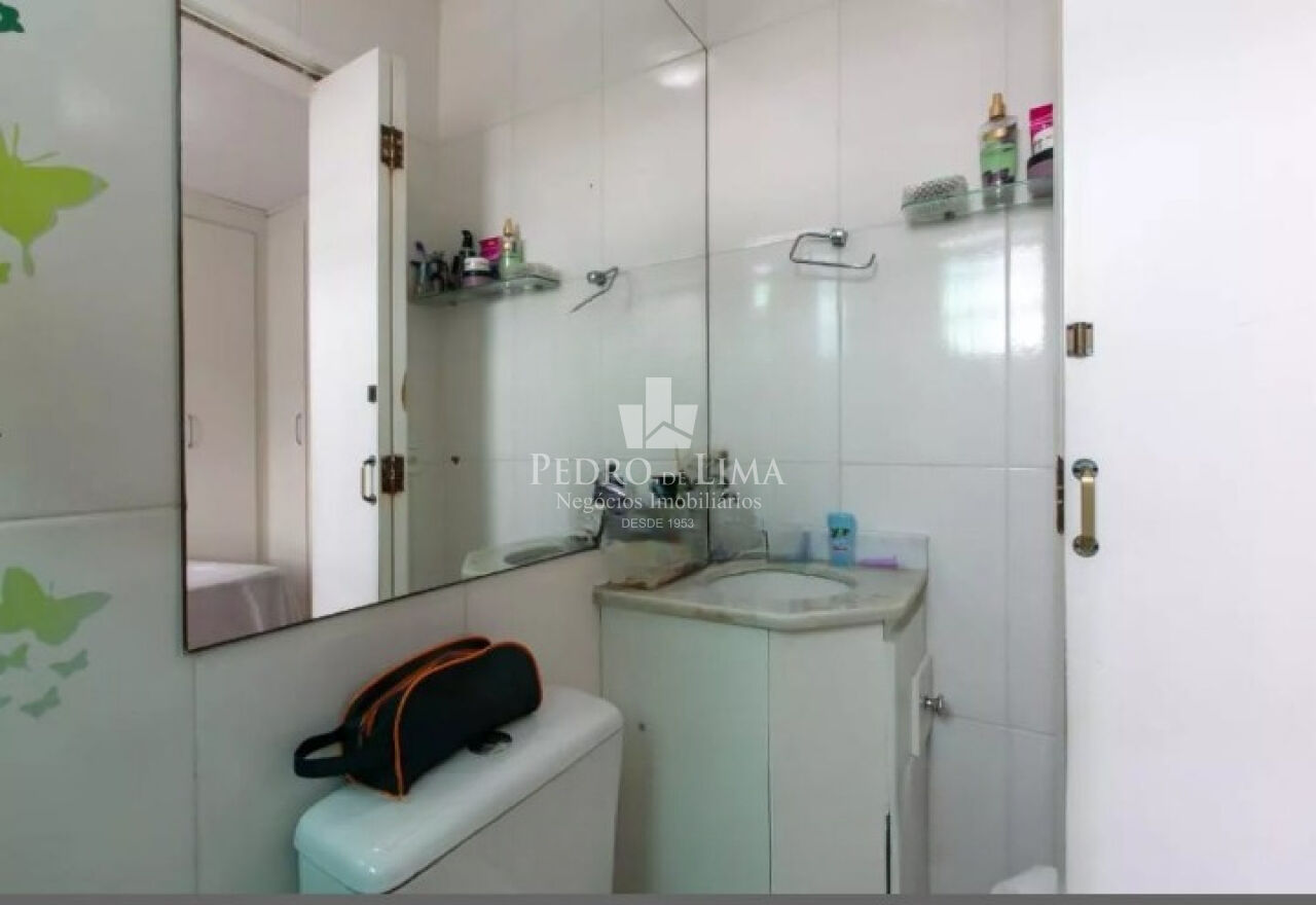 Sobrado condomínio 2 suítes,1 vaga e 65m²  mobiliado na Vila Jacui