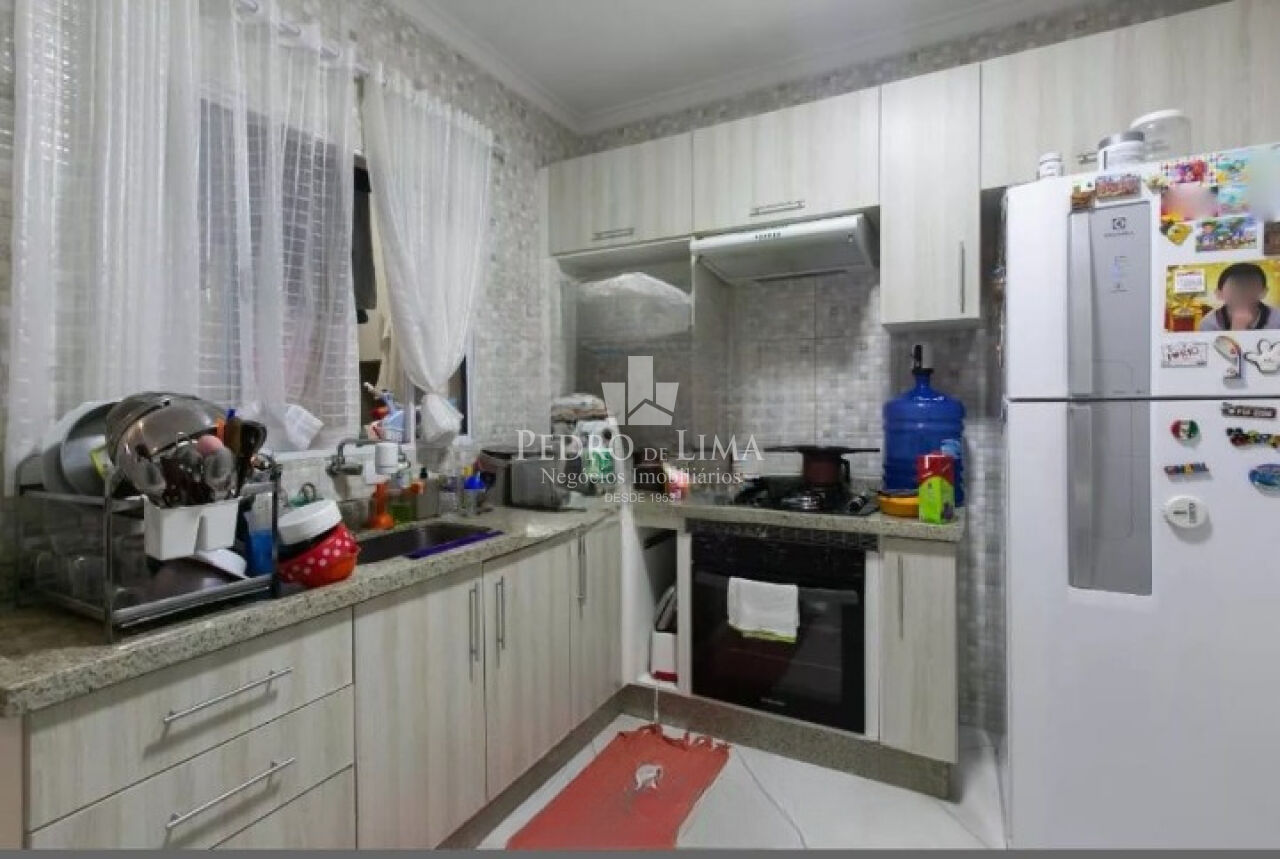 Sobrado condomínio 2 suítes,1 vaga e 65m²  mobiliado na Vila Jacui