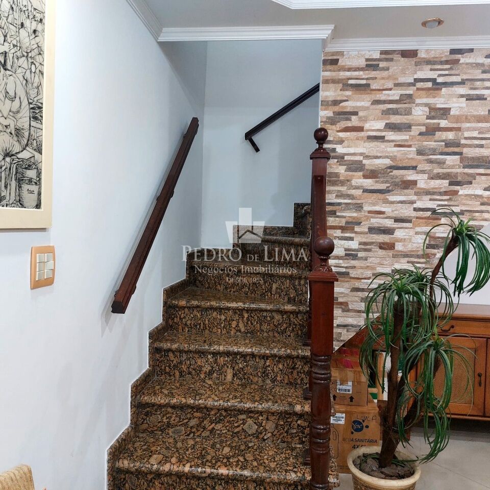 Sobrado frontal na Vila Granada - Penha