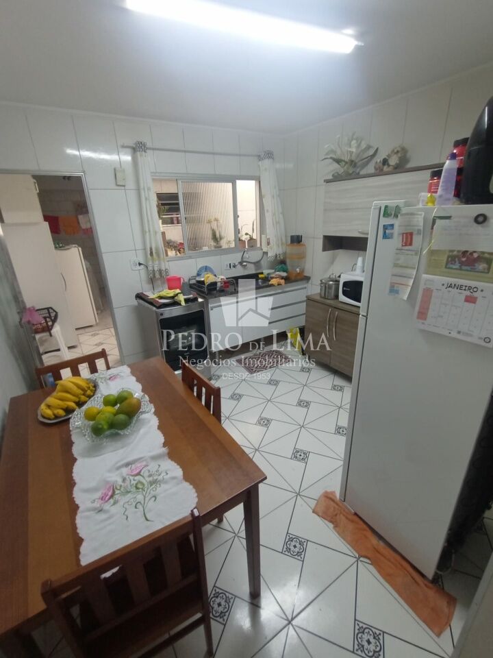 imagem do imovel Sobrado frontal no Ermelino Matarazzo com 3 quartos e 1 vaga ref: PE44398