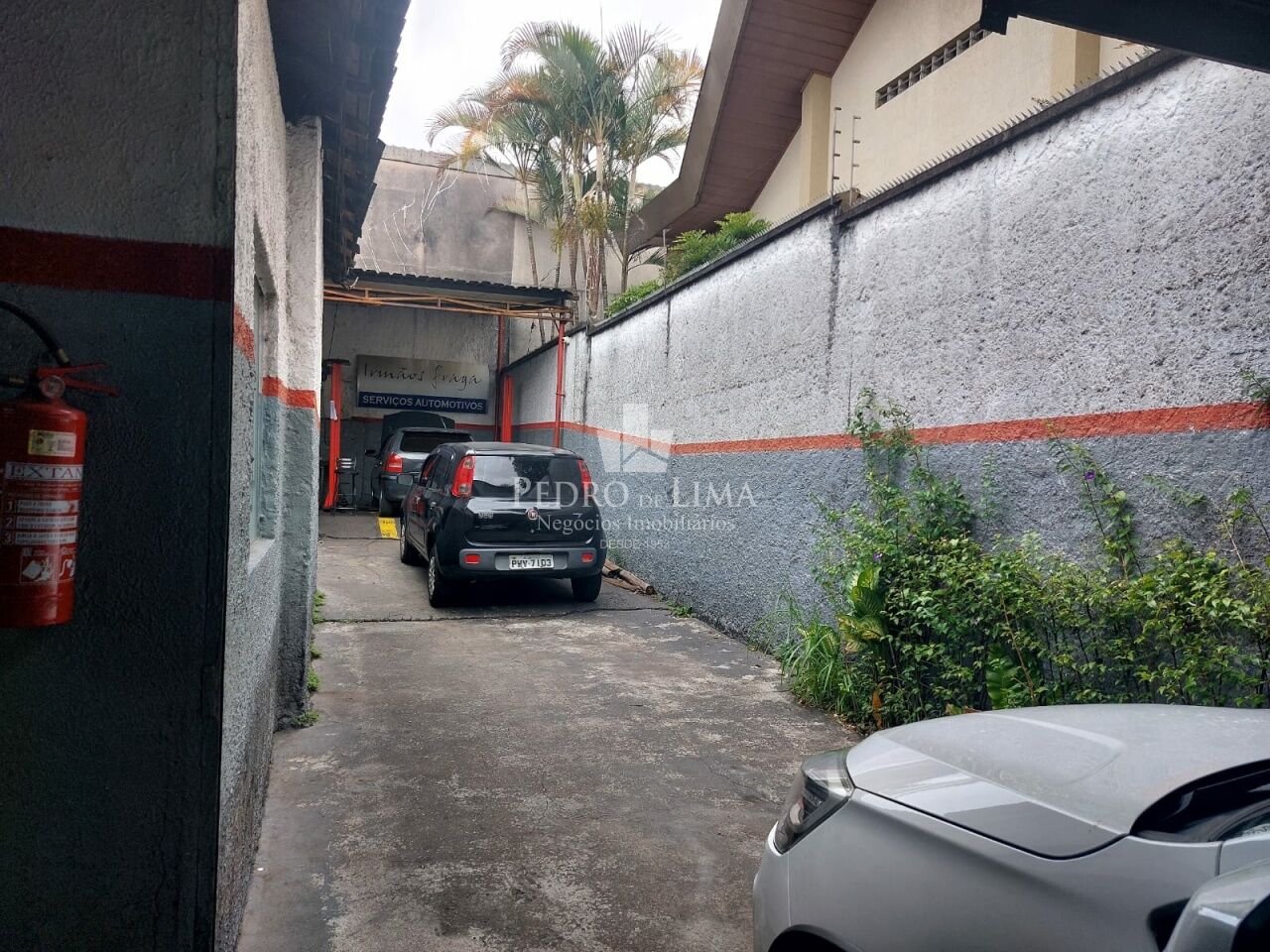 Galpão comércial na Avenida São Miguel - Vila Jacui