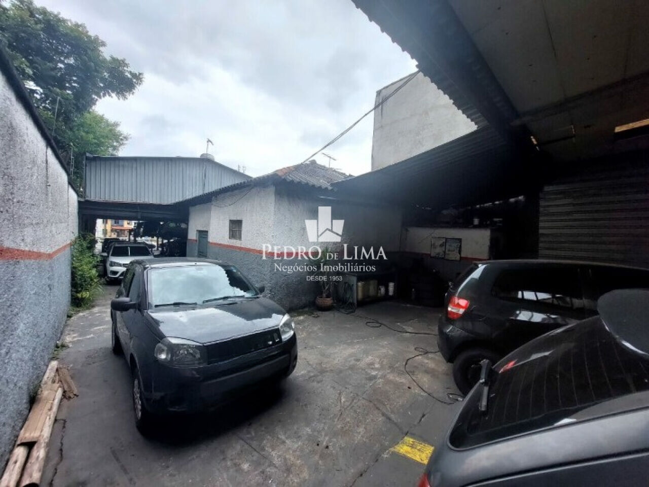 Galpão comércial na Avenida São Miguel - Vila Jacui