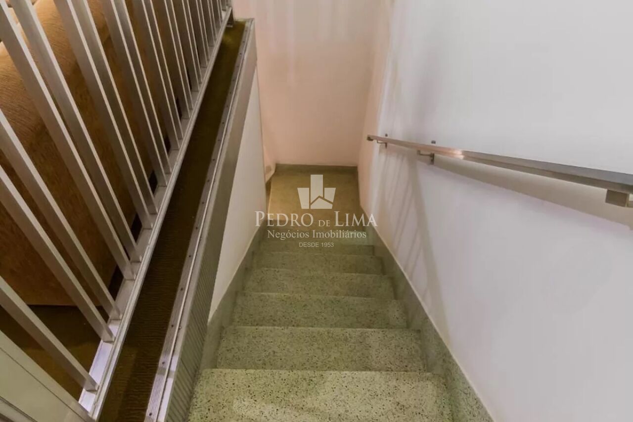  Sobrado com 250 m², 4 dormitórios e 4 vagas no Cangaíba