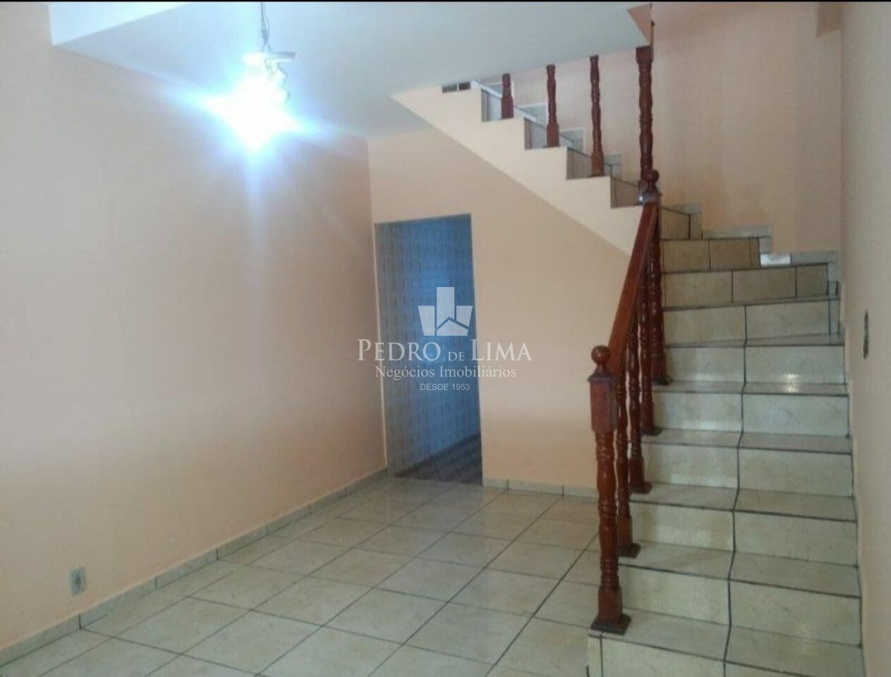 imagem do imovel Sobrado frontal 3 dormitórios e duas vagas na Vila Rica. ref: PE44421