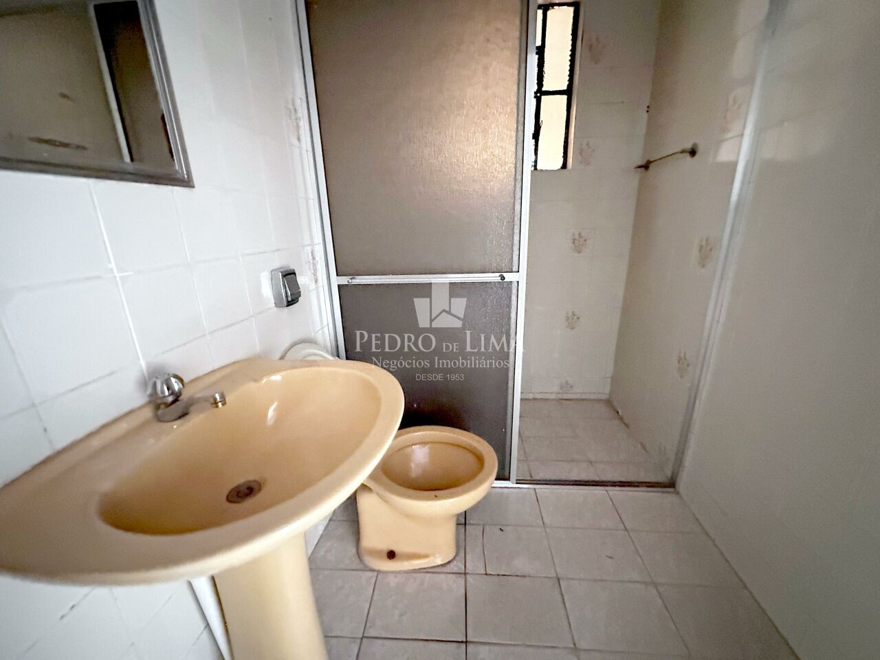 Casa térrea à venda, localizada no bairro Vila Marieta - Zona Leste