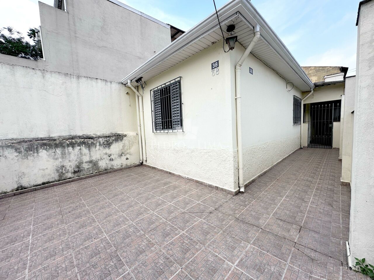 Casa térrea à venda, localizada no bairro Vila Marieta - Zona Leste